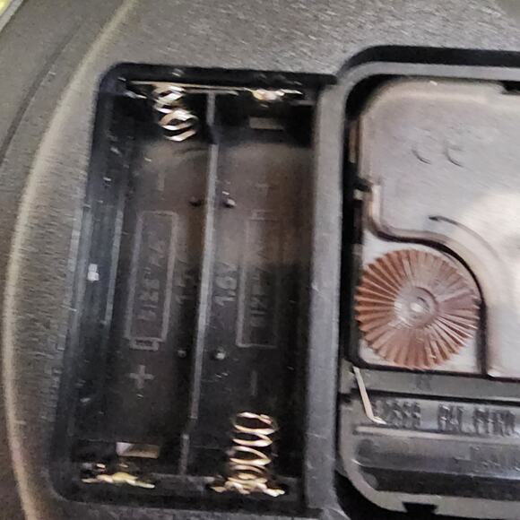 Feldstein Christmas Carol Clock Snowman Scene Plays 12 Holiday Carols w/ Box - Picture 4 of 14